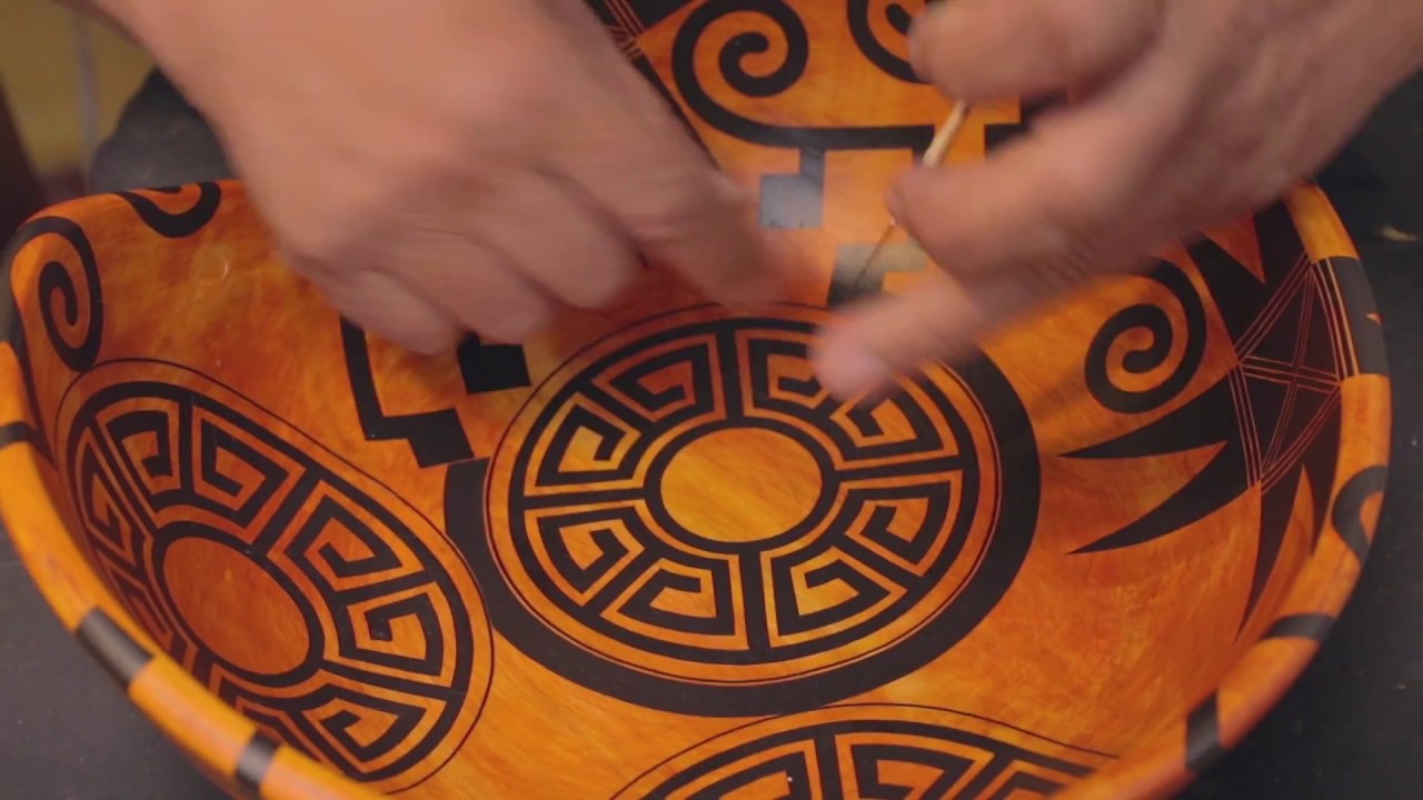 Los Oficios - Barniz de Pasto - Mopa Mopa