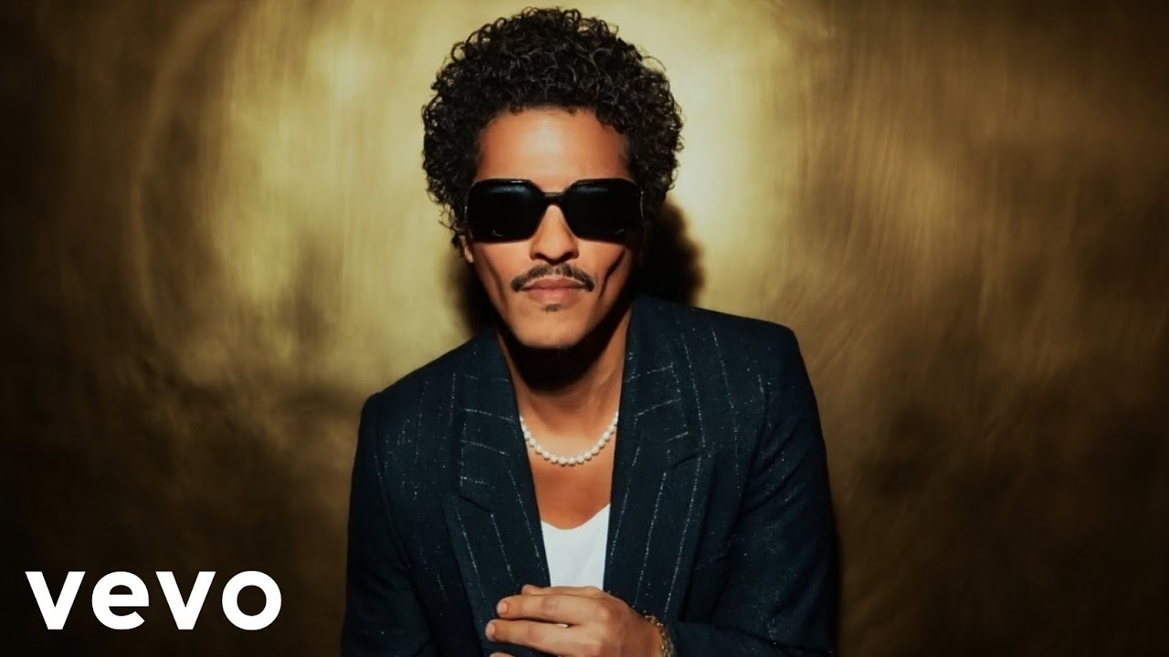 Bruno Mars - Let's Stay Tonight ( Official Lyric Video )