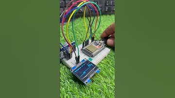 SR04 + Graph Of Distance On 1.3 inch OLED display ESP32 #arduino #shortsfeed #shorts #youtubeshorts
