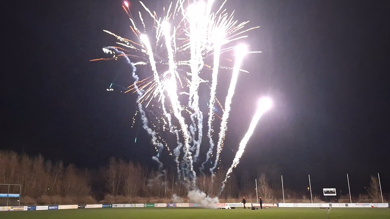 Bounty Hunter 84 shots | Volt! | Vuurwerktotaal demo 2024 Zoetermeer