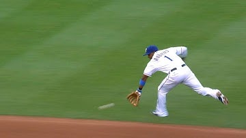 CWS@TEX: Andrus makes a stellar jump-throw for out