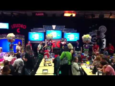 Birthday Show - Store 747