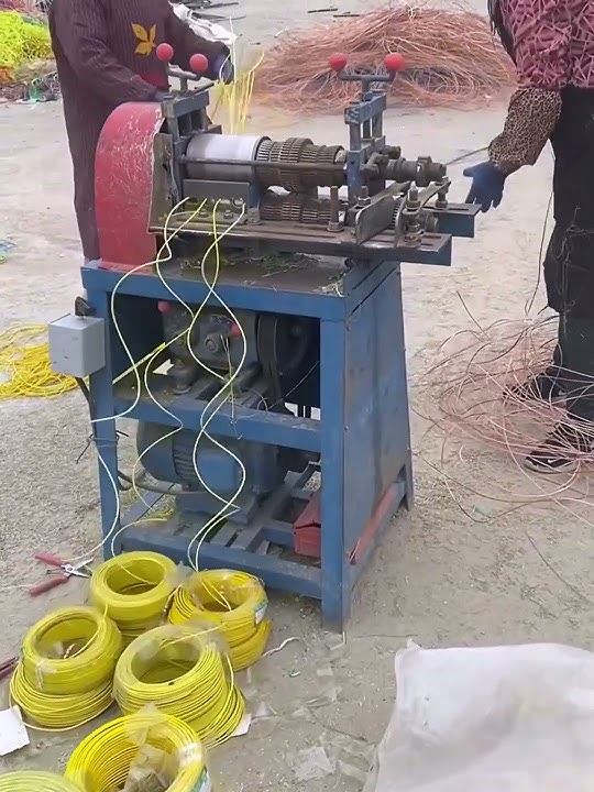 Scrap wire to extract copper core- Good tools and machinery make work easy