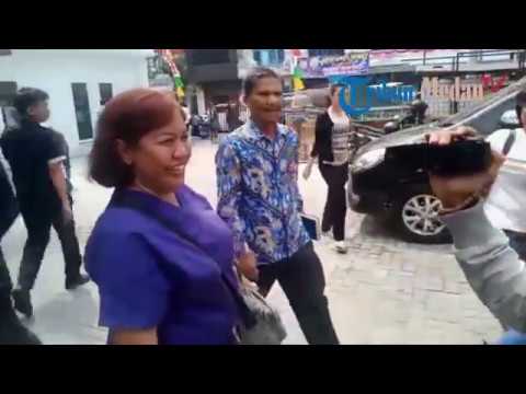 perempuan-diduga-calo-ketangkap-sedang-'beraksi'-oleh-ombudsman