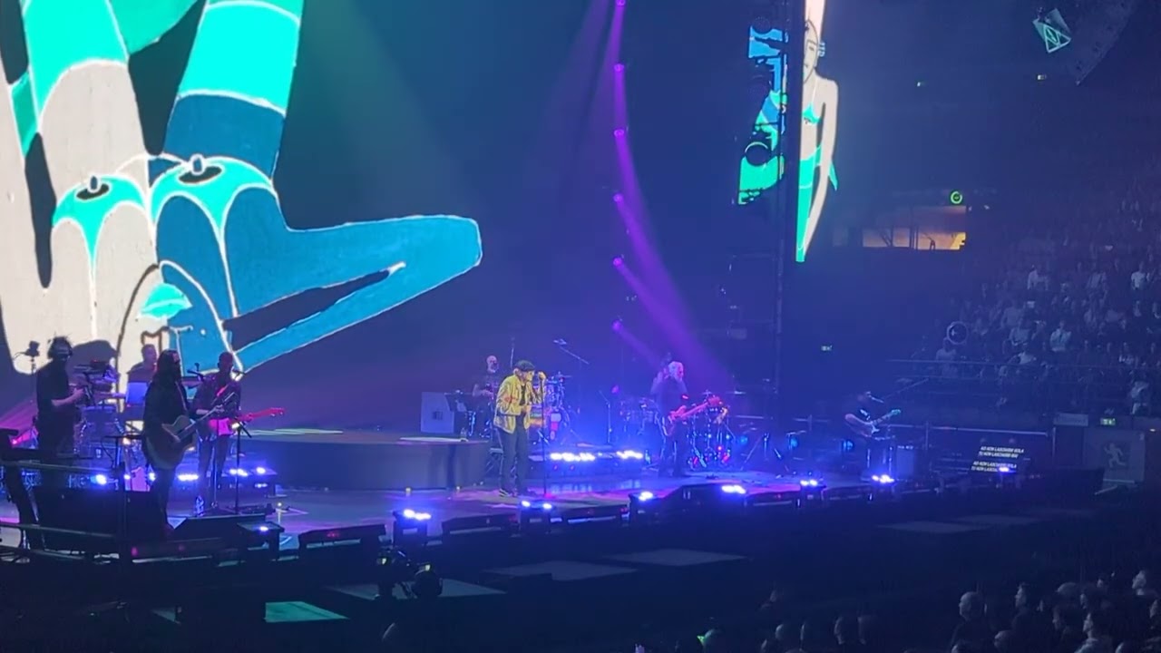 Luca Carboni / La mamma - live a Milano 2025