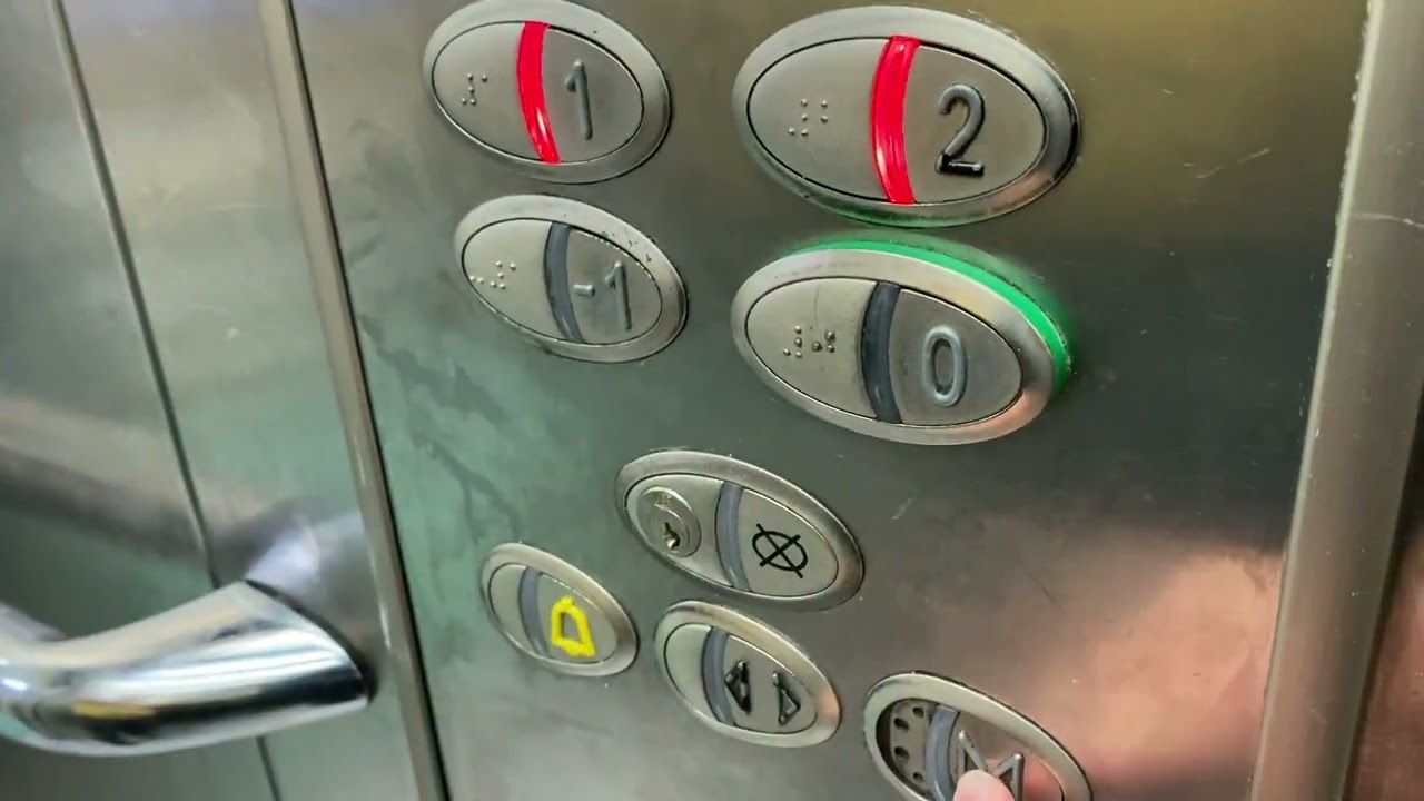 Orona Lift, The Rose Hotel, (Main Service), Tralee, Co Kerrry