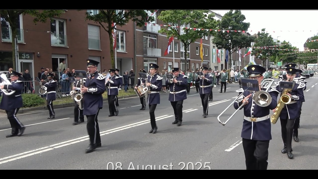 Schützenfest 2025 auf der Neusserfurth. Aufmarsch der Schützenlust und der Schützengilde