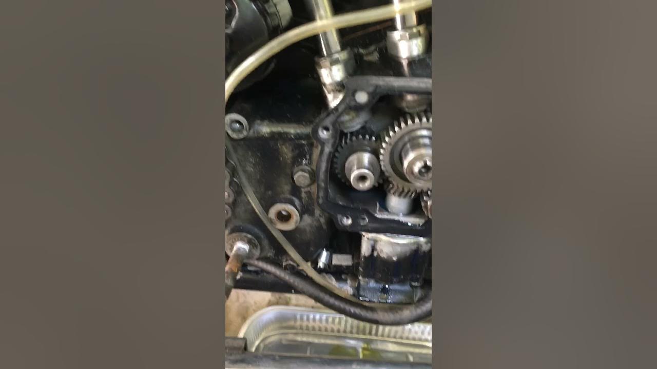 Checking out the oil pump on a Harley Davidson sportster - YouTube