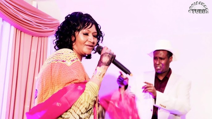 Uxlayotgan ogay ona sikiklari - rav16.ru saytida Anna Kovalchukning yalangoch dumbasi