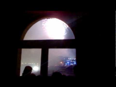 Edinburgh New Year Fireworks 2011 from Balmoral Ho...