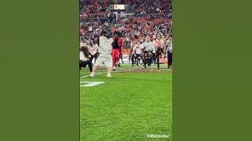 Cleveland Browns THRILLER #video #cleveland #music #nfl #browns #halftime #216 #dance #mj #thriller