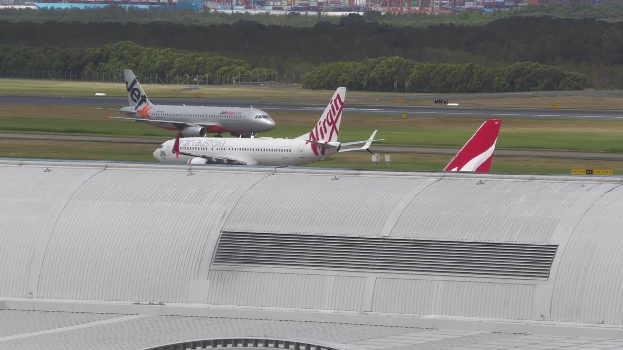 Virgin Australia VA954 B737-800 VH-YIV BNE-SYD taxi, line up, and takeoff from Brisbane Airport
