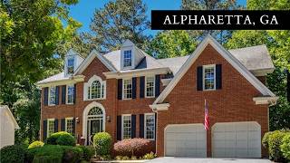 Elegant 6-Bedroom Windward Retreat with Renovated Kitchen, Finished Terrace Level & Private Backyard Elegant 6-Bedroom Windward Retreat with Renovated Kitchen, Finished Terrace Level & Private Backyard