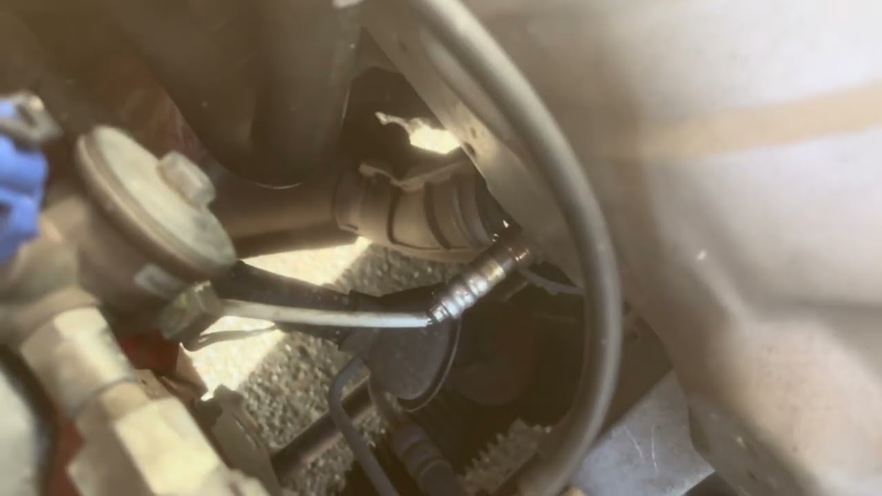 Barra Ford Falcon BAD FUEL CONSUMPTION O2 sensor replacement 