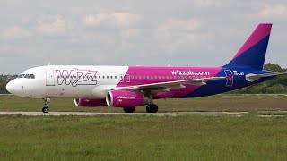 WIZZAIR A320 THOMSON B737-800 @ DONCASTER AIRPORT (UK) WIZZAIR A320 THOMSON B737-800 @ DONCASTER AIRPORT (UK)