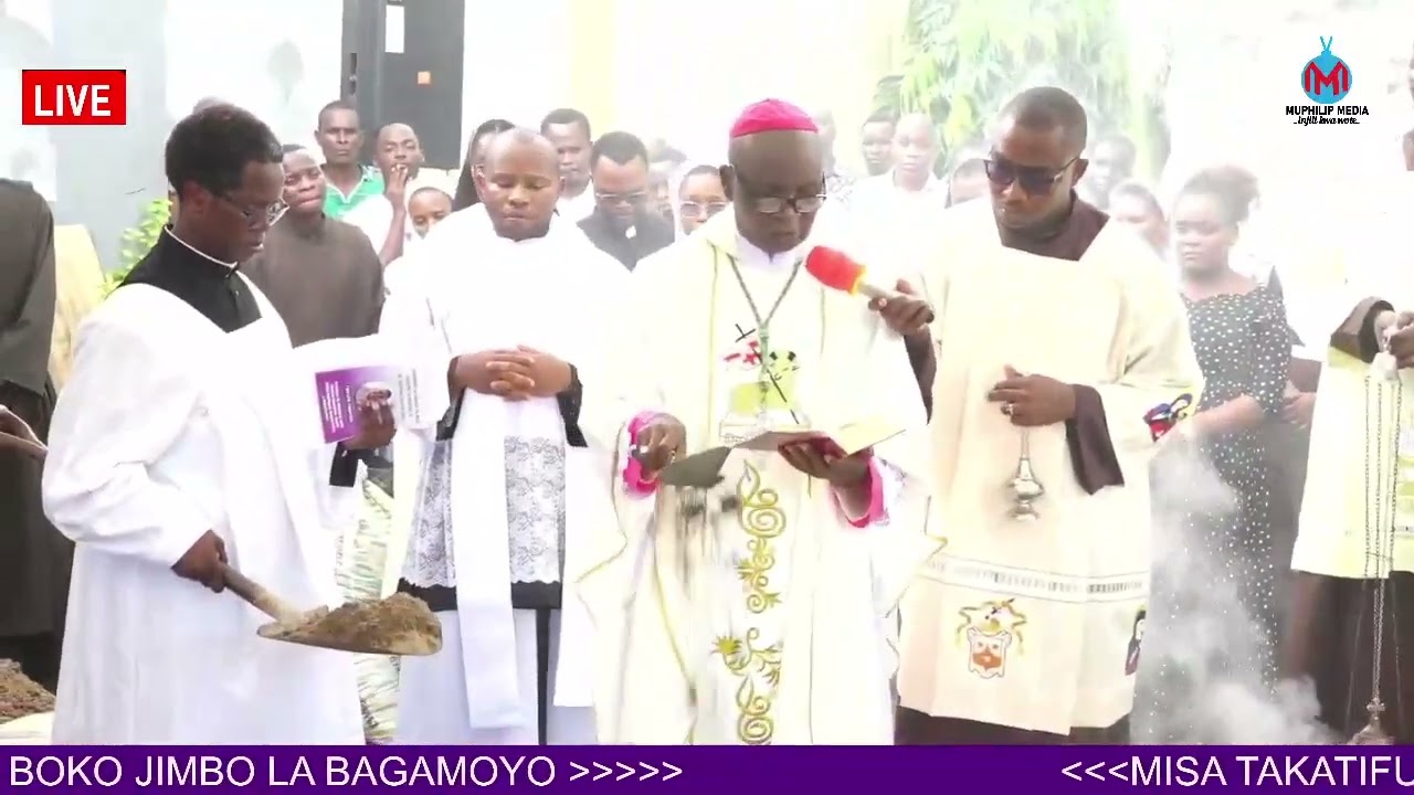 SALA YA MAKABURINI KWA MAREHEMU SR. VERONICA NA KUWEKA UDONGO