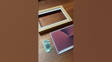 I built an AI Powered E-Ink Display with a Raspberry Pi #raspberrypi  #diyelectronics #eink