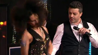 Volga Tamöz feat. Burak Kut - Benimle Oynama - 2011 Kral Müzik Ödülleri Resimi