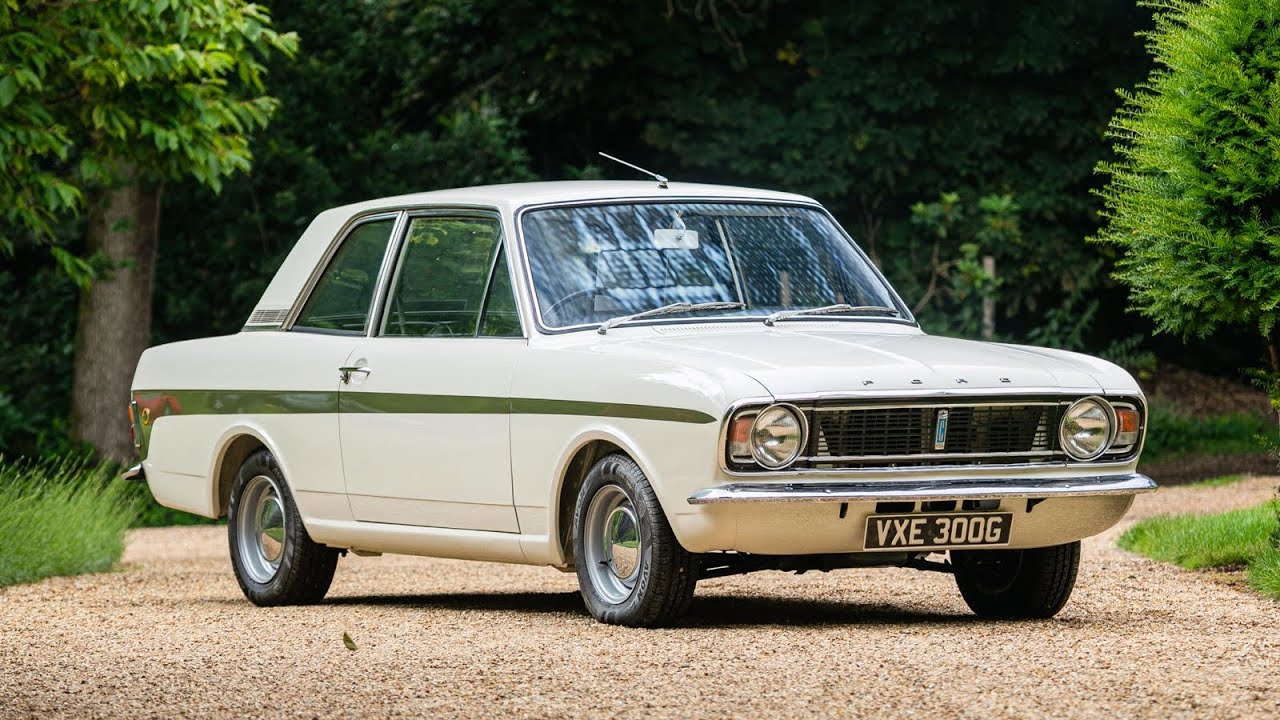 Miniature Auto 1/43 Matrix – Ford Cortina Lotus MKII 1966 – Blanc (MX40603-101) Neuve