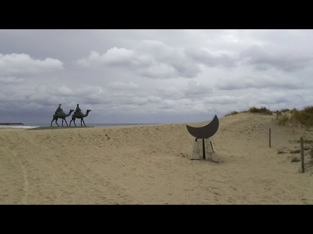 月の砂漠（尺八のみです） - YouTube