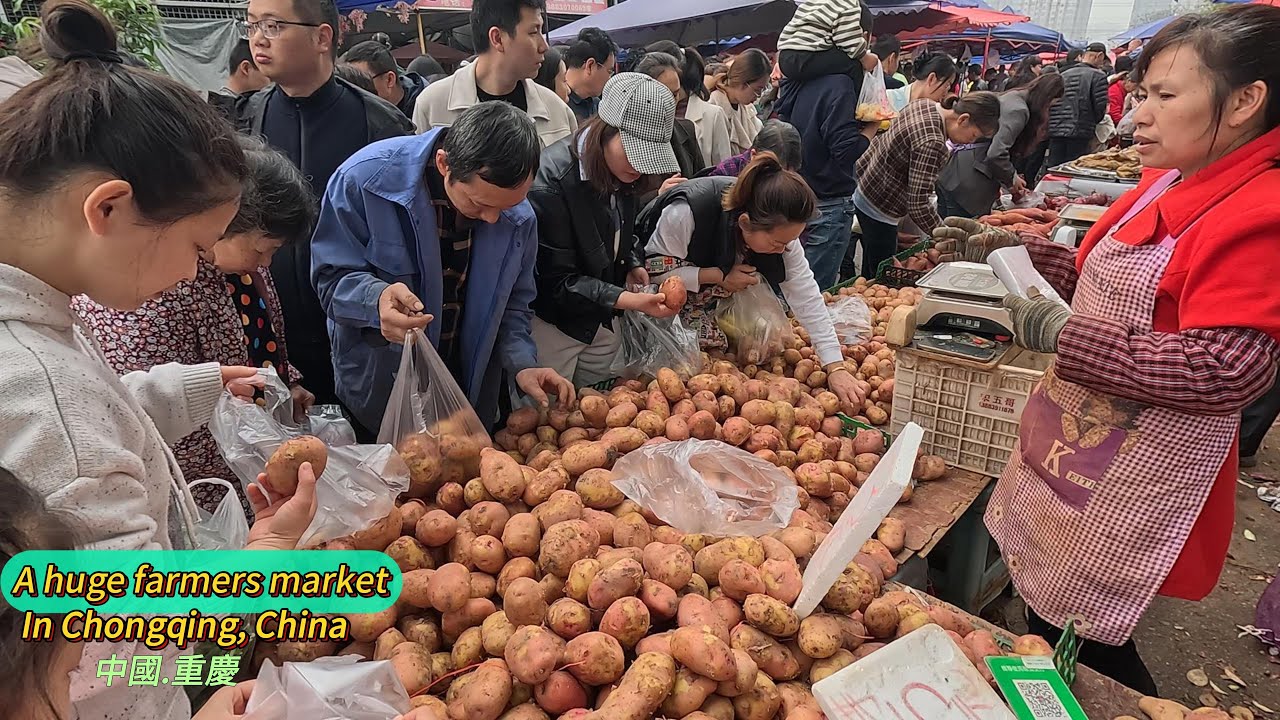 Оживленные рынки, вкусная уличная еда и действительно низкие цены в Чунцине, Китай