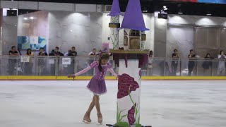 Nayfa Ice Skating Jadi Rapunzel