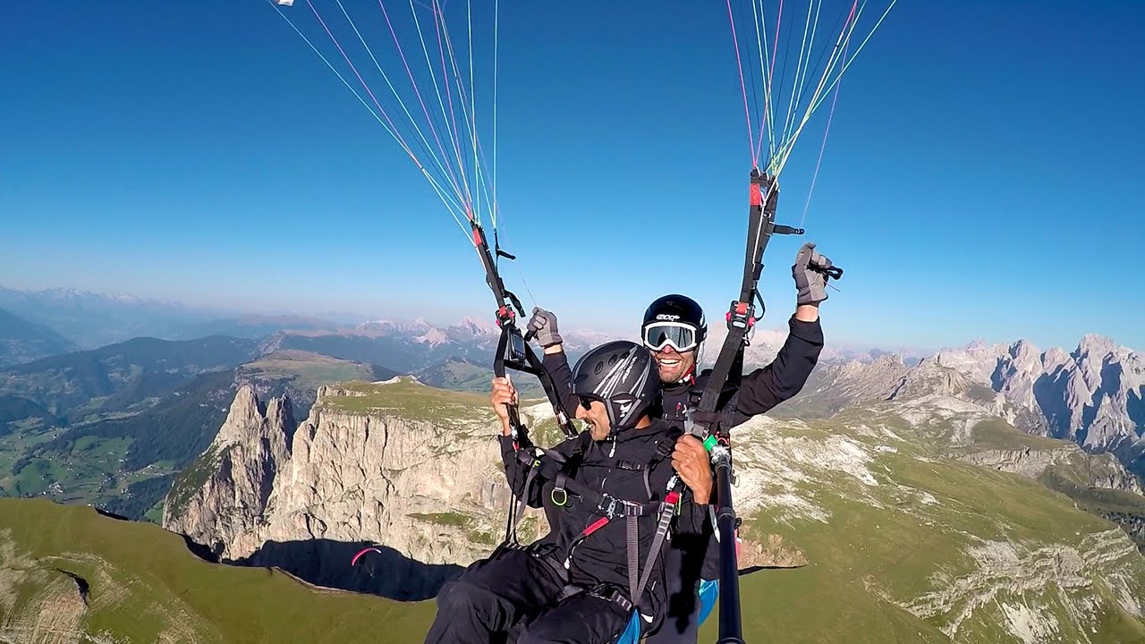 BAY ĐÔI DÙ LƯỢN Ở SÜDTIROL