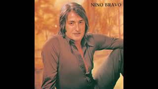 Video thumbnail of "Nino Bravo - Un Beso Y Una Flor"