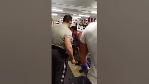 Kane benson destroyin 290kg strapless deadlift