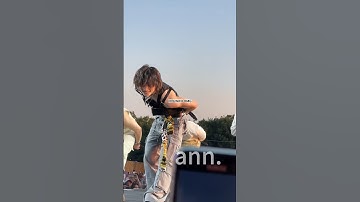 HYUNJIN WHAT ARE YOU DOING WITH US😭😭 #hyunjin #straykids #concert #kpop
