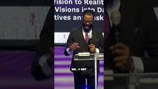 Dynamics of Advancing by Vision