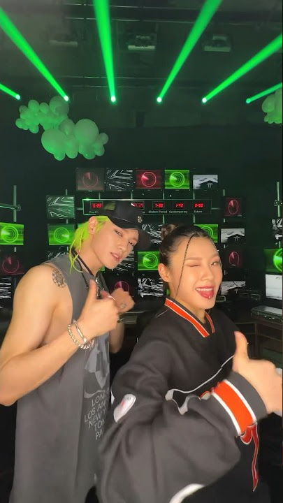 𝔖𝔥𝔞𝔩𝔞𝔩𝔞 𝔴𝔦𝔱𝔥 𝔏𝔢𝔢𝔧𝔲𝔫𝔤 🔥 #TAEYONG #태용 #SHALALA #SHALALA_Challenge #Shorts