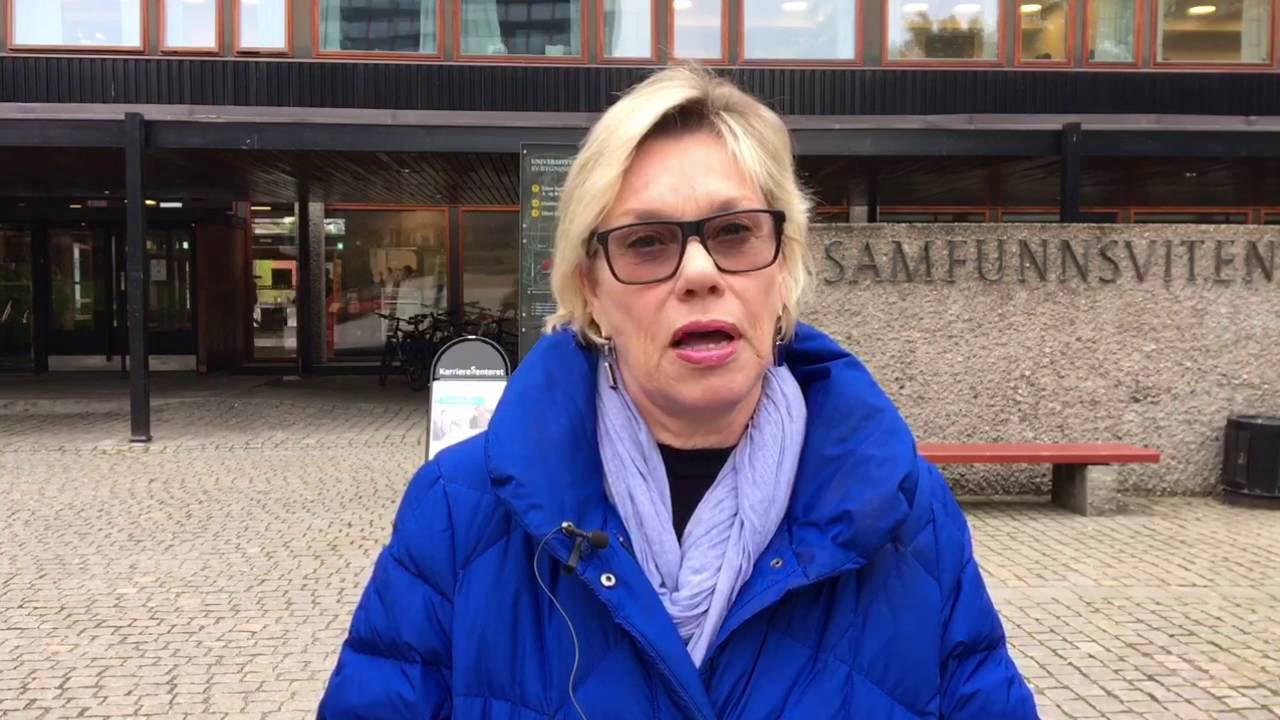 Fanny Duckert: Litt vin hele tiden og helgefylla på toppen - YouTube