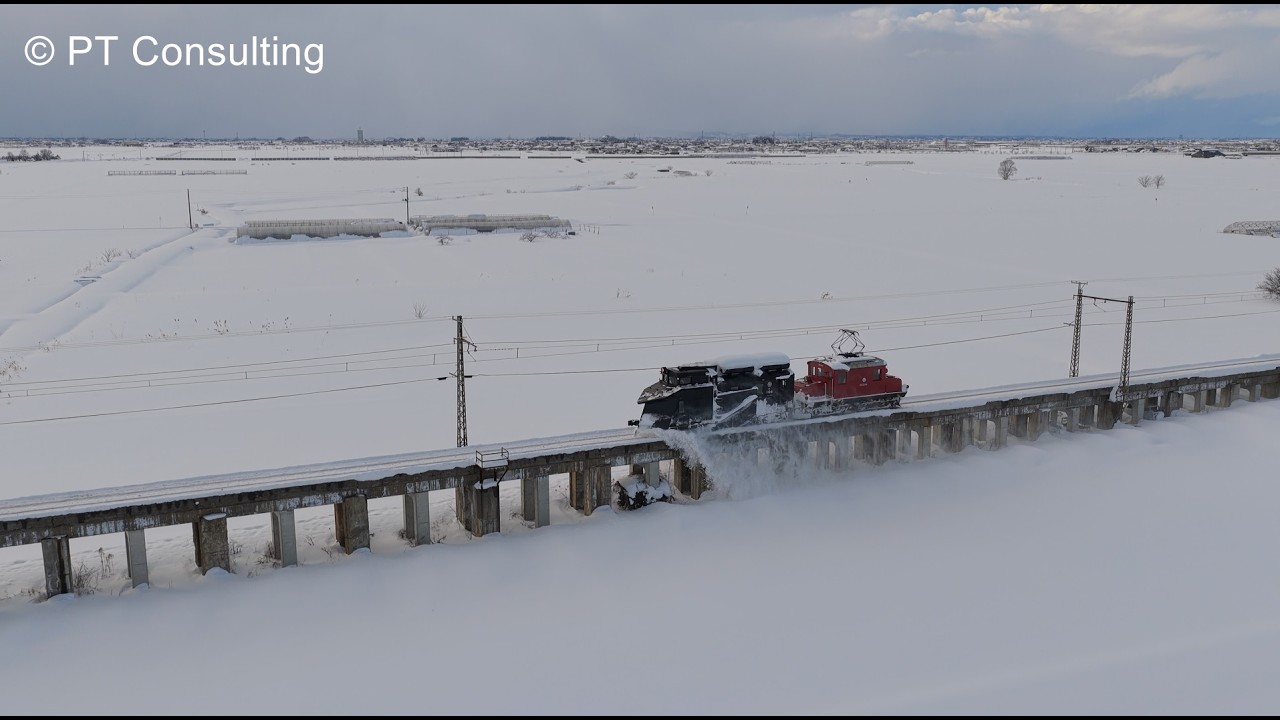 空撮 DJI Mavic 4 Pro  青森県 弘南鉄道 「ラッセル車 」Aerial Shoot above Snowplow Train Konan Line at Aomori, Japan