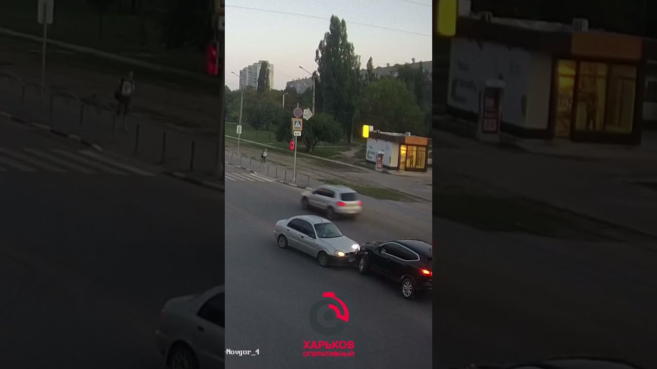 Магазин Перекресток У Метро