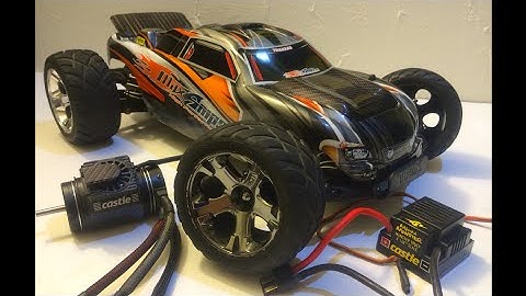 TRAXXAS 100+ MPH RUSTLER TRAILER