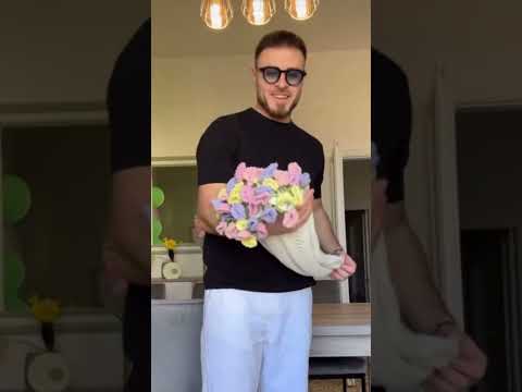 هديه رامي لسيدرا بعيد ميلادها