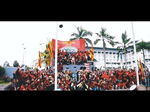 Arak-arakan wisuda Teknik Geologi 