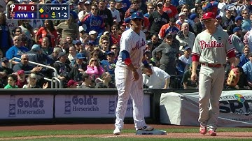 PHI@NYM: Lagares steals second, takes third on error