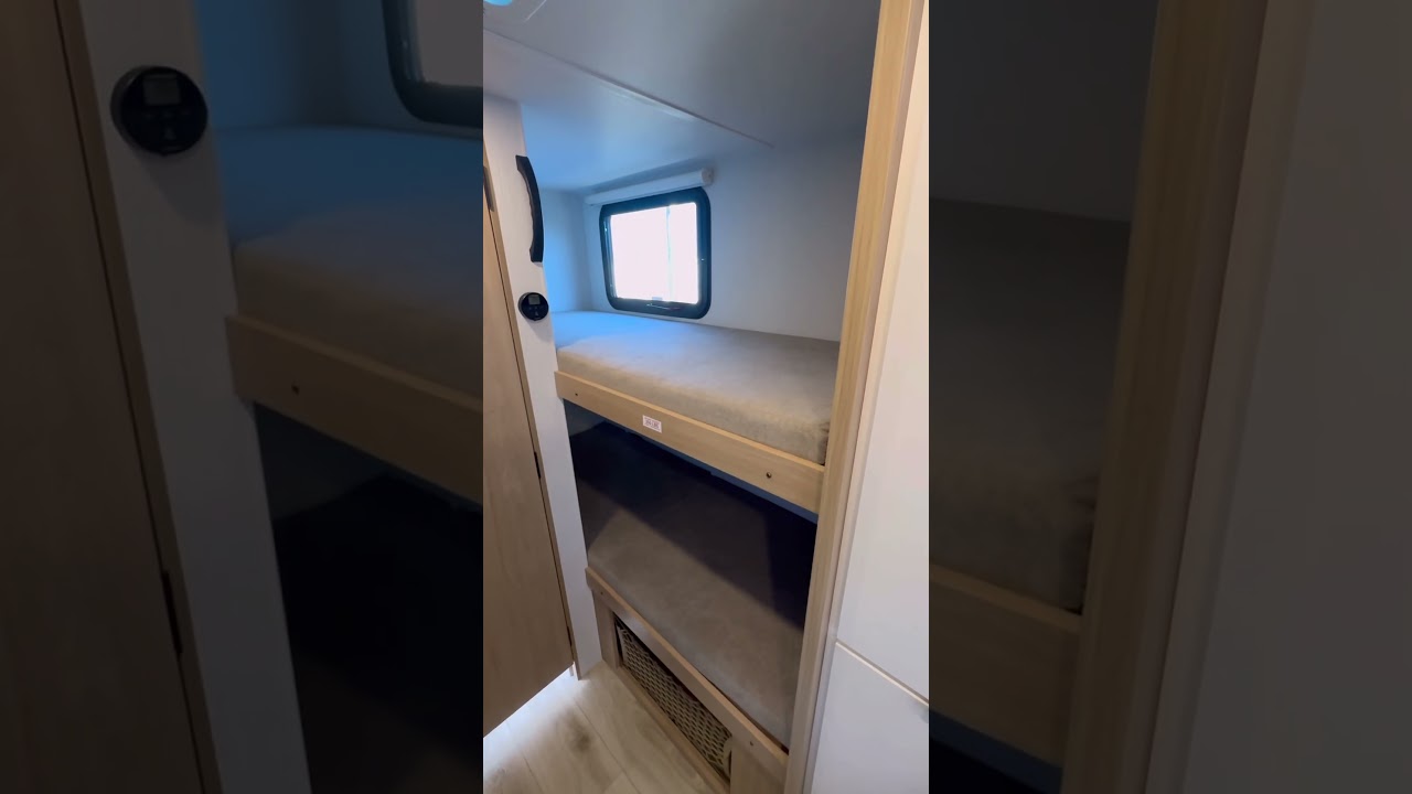 2026 Winnebago Micro Minnie 1800BH