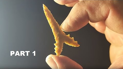 689 - Abo Flintknapping Raw Chert Revilla Arrowhead 1/2