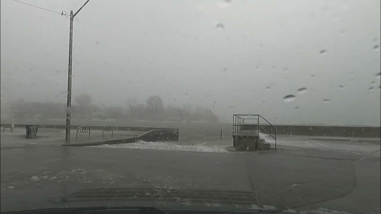 Lake Erie seiche during 2022 Winter Storm YouTube
