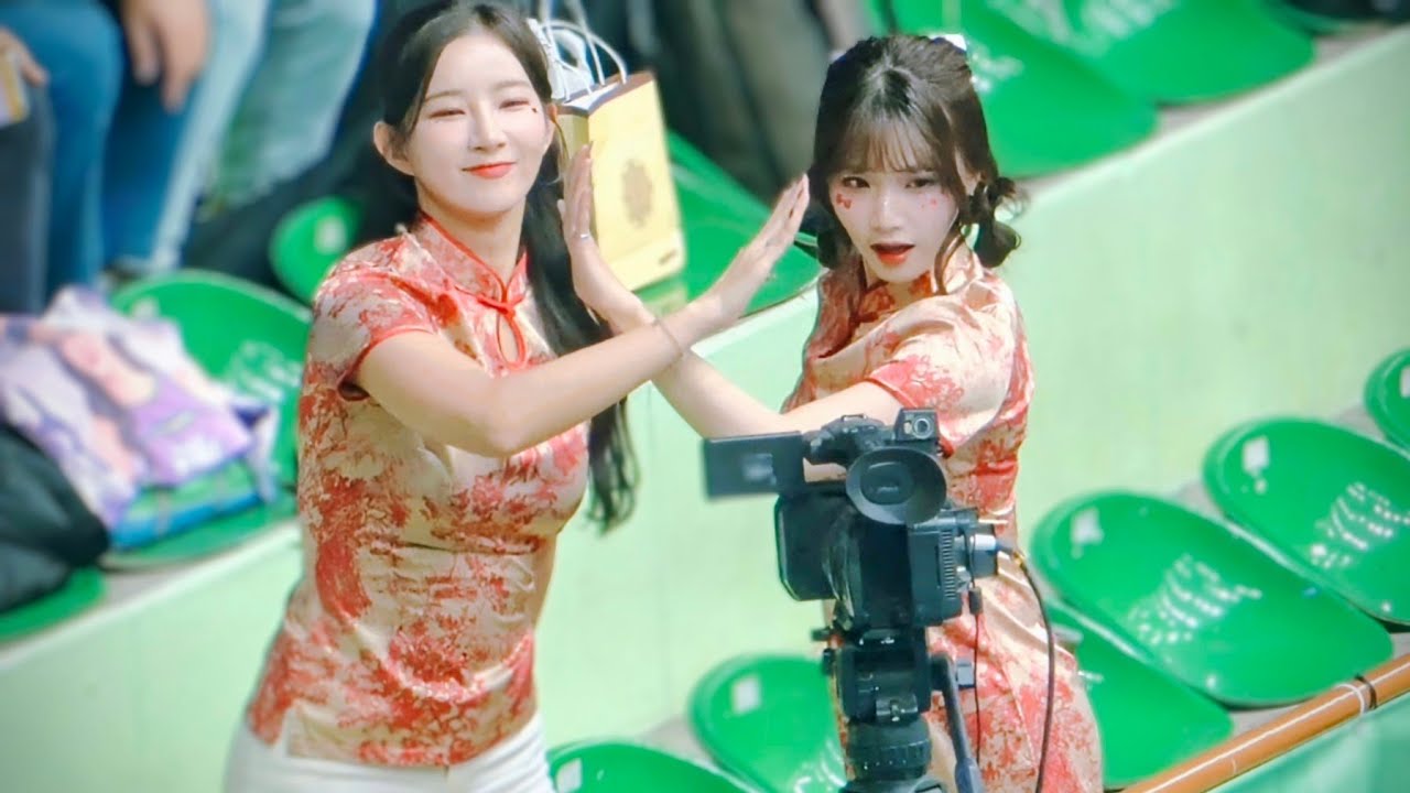 金吉娜김진아、玥晨、Y璇🏐2026/2/8第一局 連莊小魔女啦啦隊應援🏟️台中連莊vs台北伊斯特 臺體大體育館