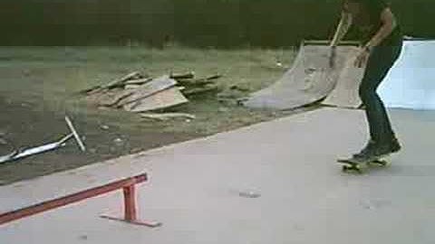 bigspin to frontside boardslide