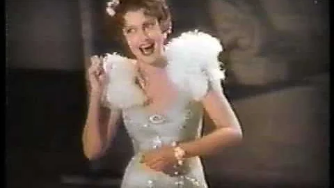 Jeanette MacDonald sings 'San Francisco'