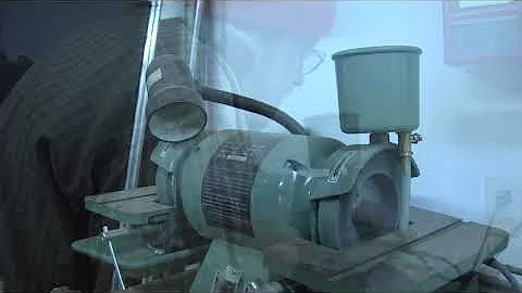 Muzzleloader Carving   Keep Them Tools Sharp