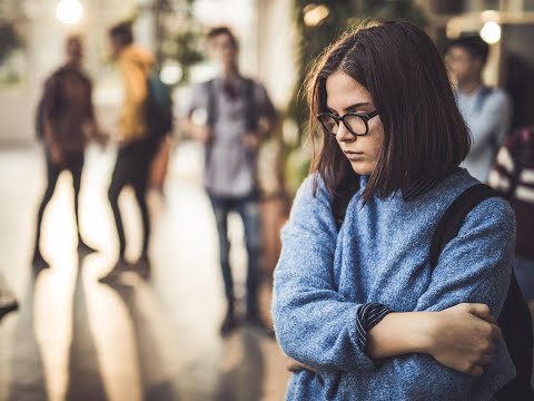 Video: 3 moduri de a ajuta un adolescent să depășească anxietatea testului