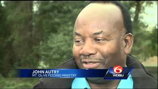 Locals Step Up To Help Church Get Food To The Hungry Resimi