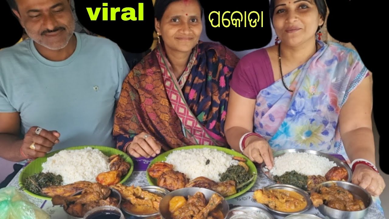 Eating_rice//viral pokada//chicken kosa//sunusuniasaga//machha sorisa//badibhaja//papad//salad