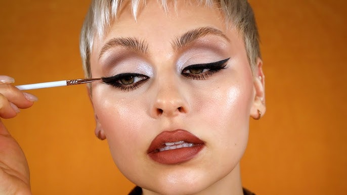 Best Gothic Makeup Brands to try in 2023 #gothmakeup #indiemakeup